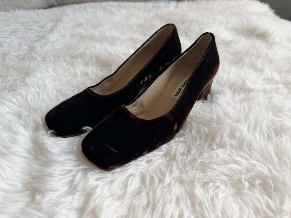 Vanessa Noel Brown Velvet Square Toe Block Heel Pumps Size 37
